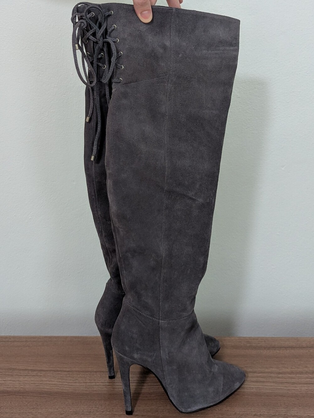 MAS34 NWOT Suede Leather Knee High Boots Back Tie Detail Heels Gray 8 39
